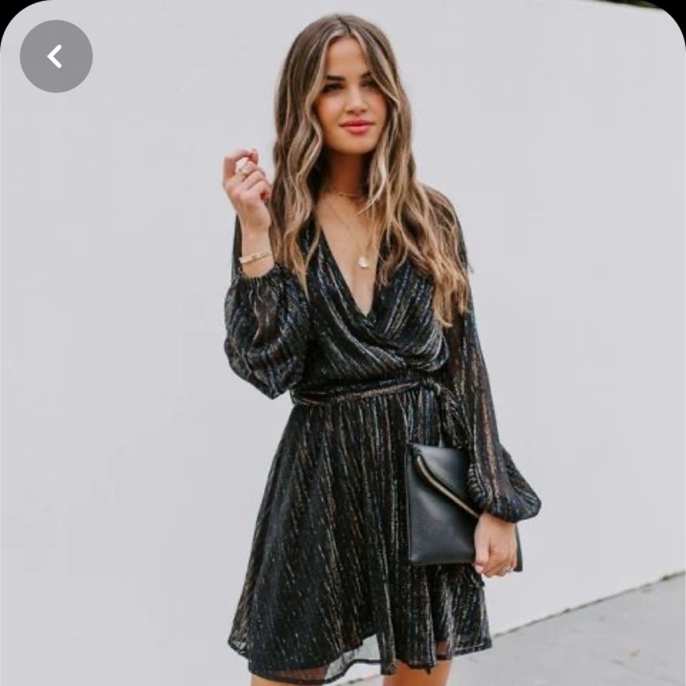 NWT ✨Vici Collection Get Your Sparkle On Metallic Dress - Black size sma…